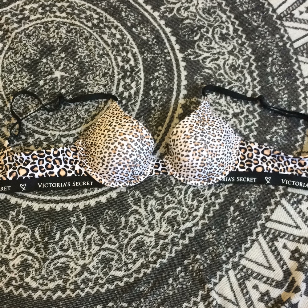 VICTORIA SECRET NWOT